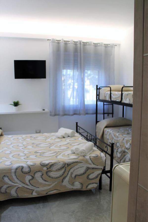 Sea Garden Rooms Termoli Buitenkant foto