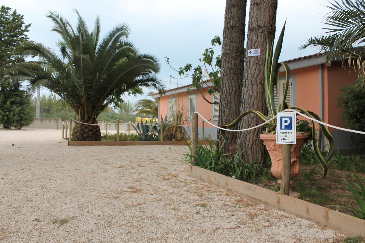 Sea Garden Rooms Termoli Buitenkant foto