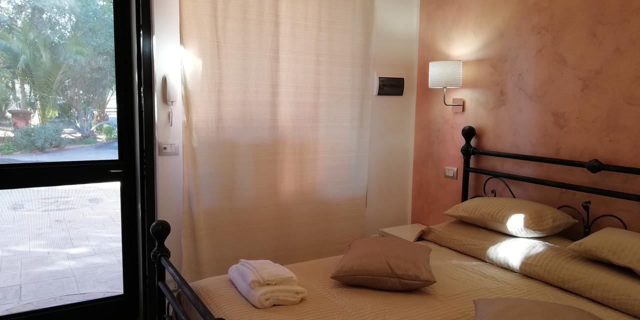 Sea Garden Rooms Termoli Buitenkant foto