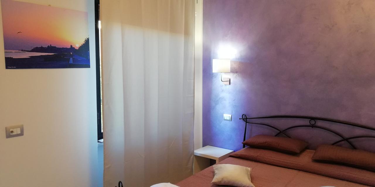 Sea Garden Rooms Termoli Buitenkant foto